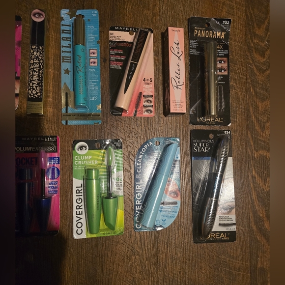 Assorted Mascara Collection - Picture 3 of 3